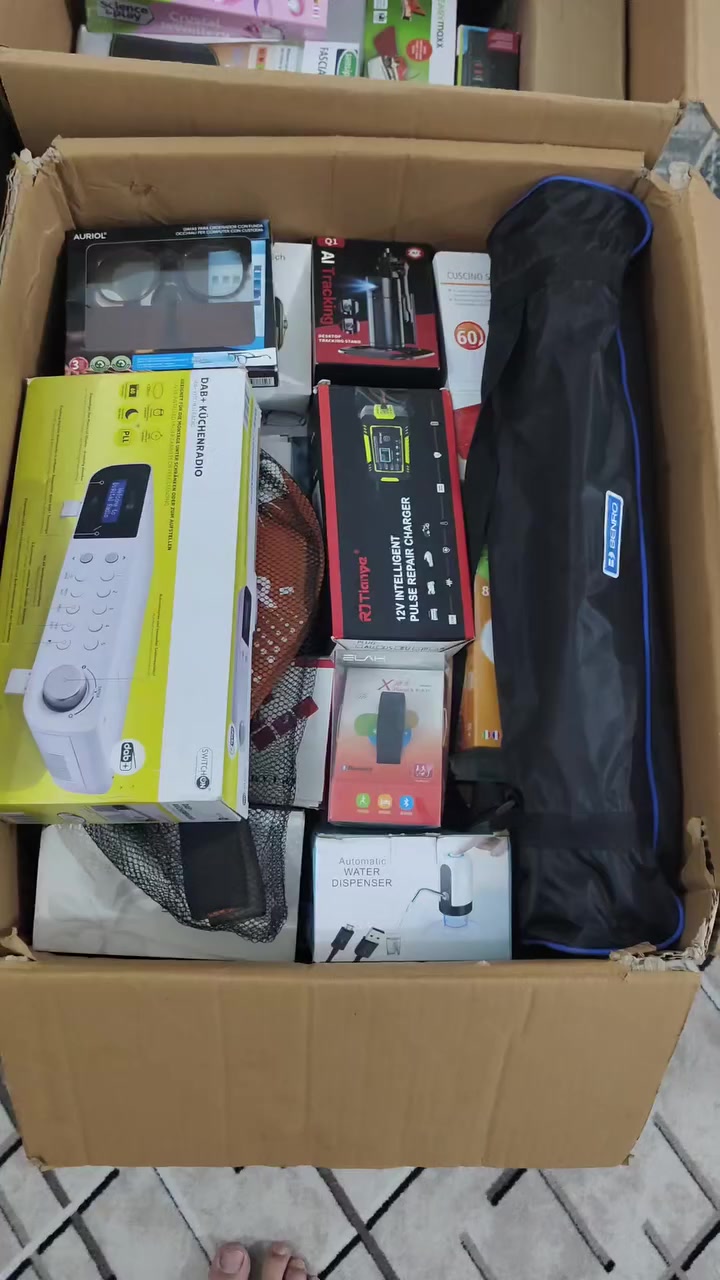 سلام عليكم شباب عندي هاي الاغراض رايدهن 500الف غلبهن قطع كهربائية وكترونيات


**إذا كنت صاحب هذا الإعلان وتريد حذفه لأي سبب، رجاءا أرسل رسالة إلى الدعم الفني**