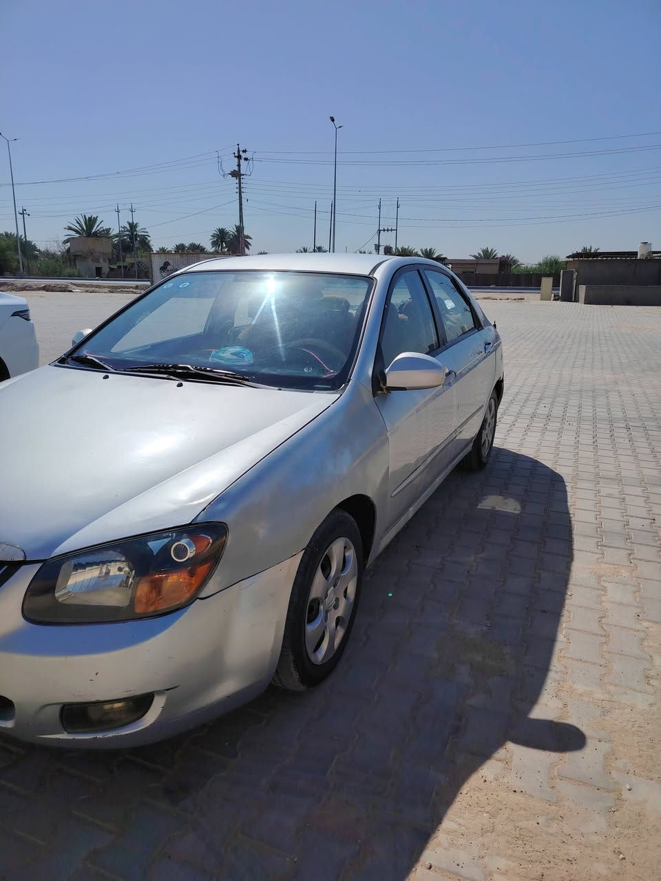 سلام عليكم
للبيع كيا اسبكترا 2009 وارد امريكي 
السياره نضيفه ومرتبه مال جناي 
رقم بغداد الدولي مميز مشروع وطني السنويه بأسمي 
حادثه من أمريكا جاملغ الامامي فقط 
محرك 2000 تبريد خير من الله + شاشه + حداديه
السعر 84 وبيه مجال للشراي 
العنوان كربلاء _ الحر _ الكماليه 
الاستفسار الاتصال او واتساب
***********
