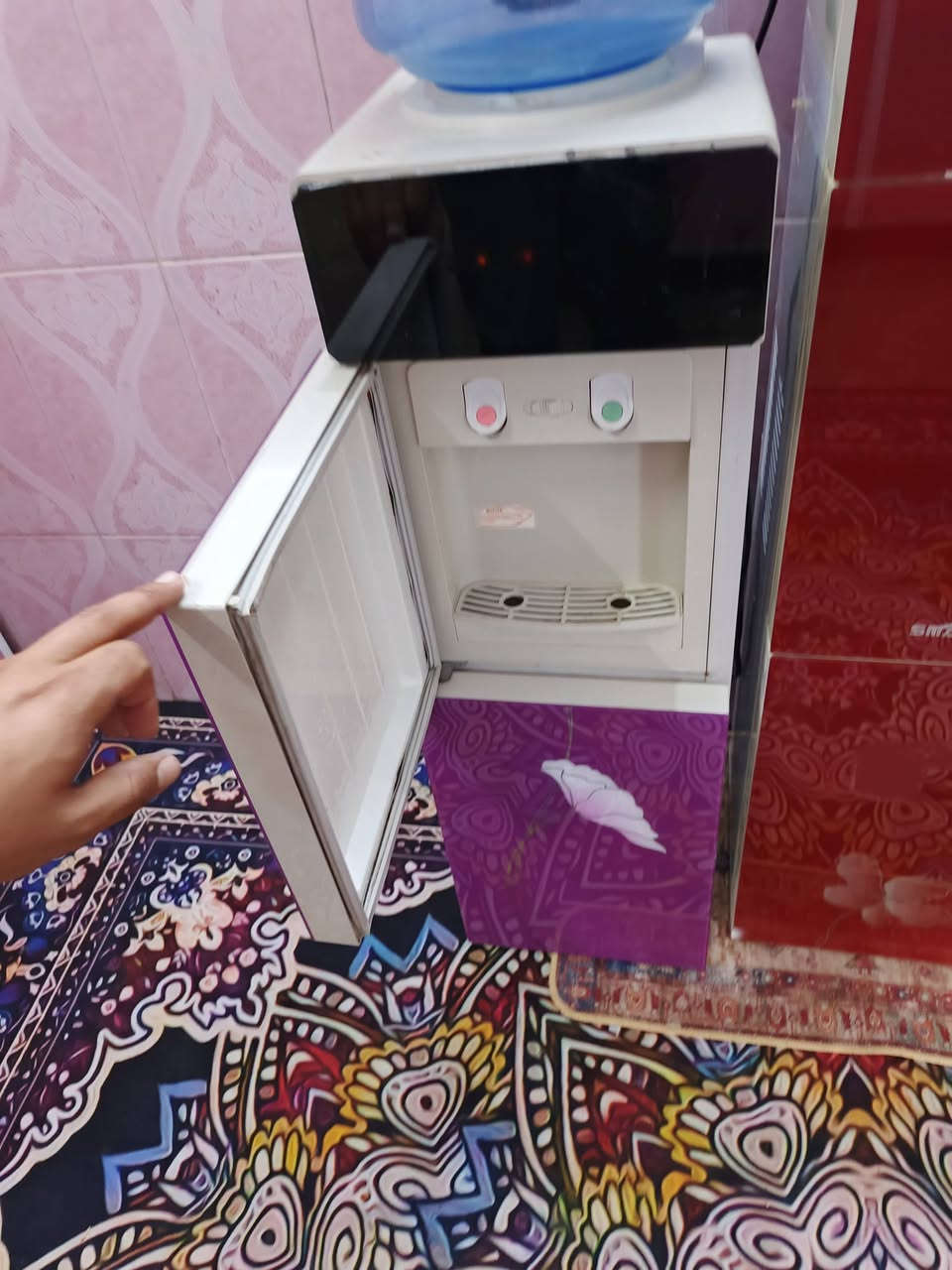 س ع برادات شغالات بالشرط كل عيب مابيهن حار بارد ثلاجه شرط بلادي ممصلح ع وضع شركه سعر الواحد 65 وبيه مجال مكاني كركوك حي عسكري شراي اتصل ***********
