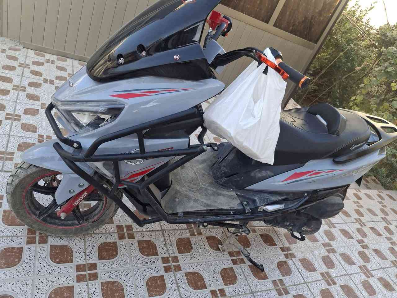 سترونك للبيع
الدراجه اخت الزيرو ماماشيه
السعر ٨٥٠
***********
