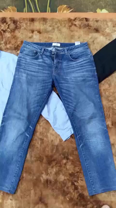 يا الله شباب أرقى الماركات العالمية اسعار مناسبة جدا هذا رقمي *********** ملاحظة التفاصيل داخل الفيديو
