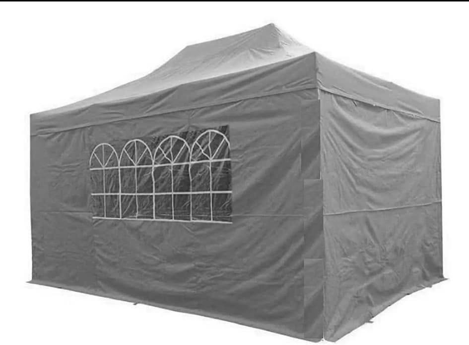 خيمة عملاقة 4.5 متر طول 3 متر عرض 

هذه خيمة مظلة منبثقة (Pop-up canopy tent) ذات لون أسود وهيكل معدني متين.تتميز بسهولة وسرعة التركيب، حيث يمكن إعدادها في دقيقة واحدة.تتضمن حقيبة حمل مريحة لتسهيل نقلها وتخزينها، مما يجعلها مثالية للرحلات والحدائق.عادة ما تكون مصنوعة من مواد مقاومة للماء والأشعة فوق البنفسجية.


**إذا كنت صاحب هذا الإعلان وتريد حذفه لأي سبب، رجاءا أرسل رسالة إلى الدعم الفني**