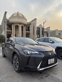 Lexus ux 300h سياره وارد امريكي حادث بسيط  موديل 2025  السياره ماشيه 7...