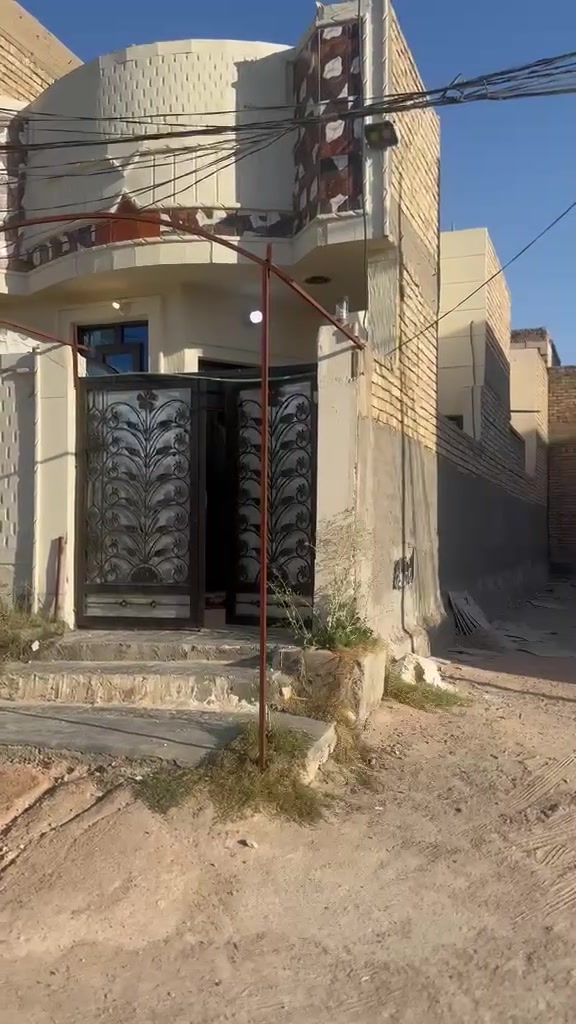 السلام عليكم
للبيع بيت 100م طابق واحد  مطلوب للمصرف العقاري 80مليون يباع بتطلوعة 45 مليون الكفيل ثابت عليه تراكمي 5 شهور فقط رقم الدار 48782 العنوان حي النداء قرب مدرسة الفرقان الاستفسار اكثر الاتصال على هذا الرقم ***********
***********
