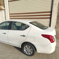 نیسان سەنی لاکشمیبای مۆدێل ٢٠١٤ بێ بۆیاغ تەنها دوو پەلەی بچوک لای سەکن...