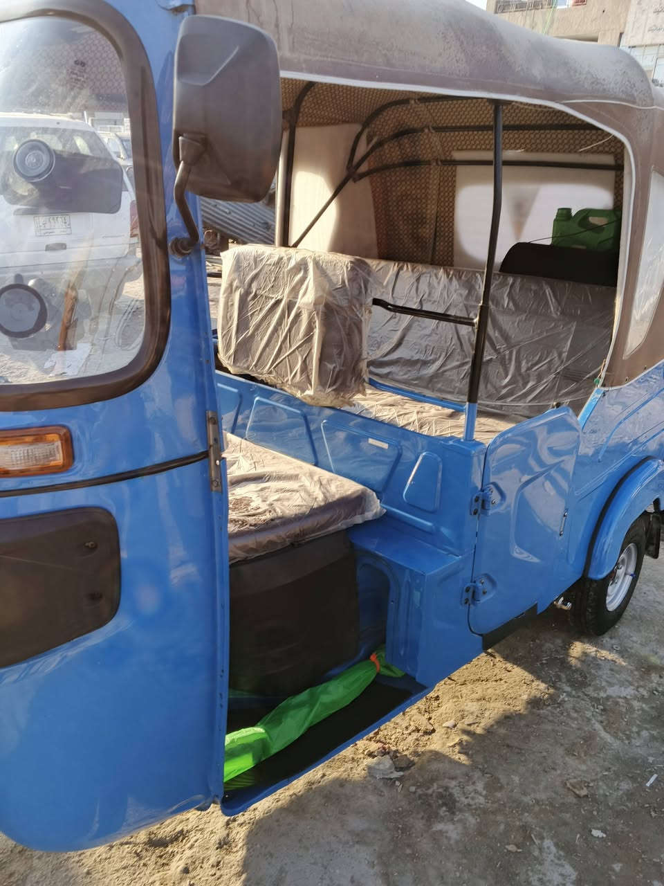 السلام عليكم تكتك للبيع 21 شهر11يعني محسوبه ع 22 بيهه ضربه بلغد زغيره موضحه بصوره تكتك نضيفه تجي وشوف بعينك اتصال *********** مكاني بلديات
