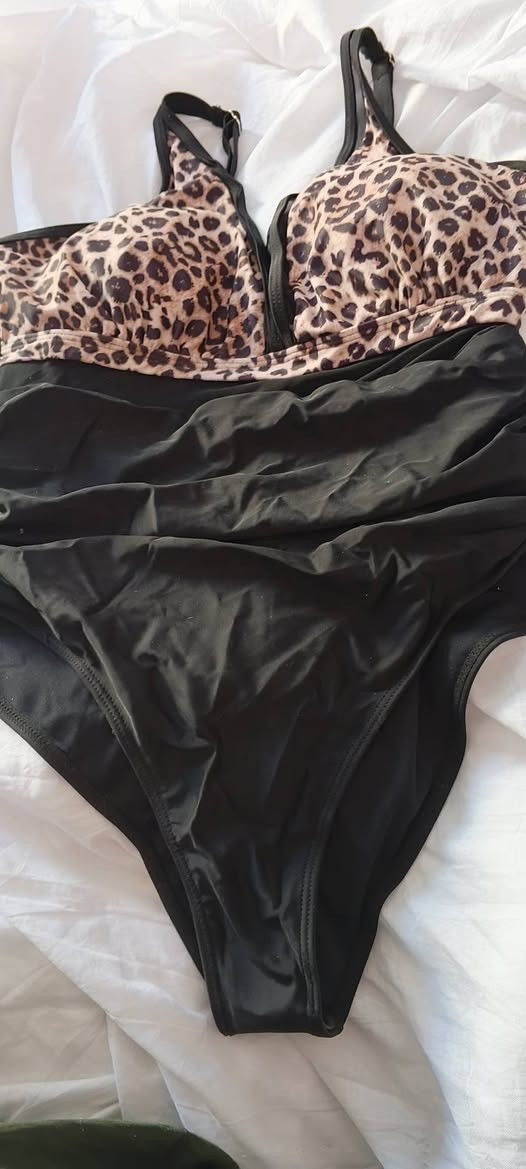 عندي شلعه مال شي ان عل الف اذا كلهم هذا قسم من الصور الشراي اصورهن كلهن


**إذا كنت صاحب هذا الإعلان وتريد حذفه لأي سبب، رجاءا أرسل رسالة إلى الدعم الفني**