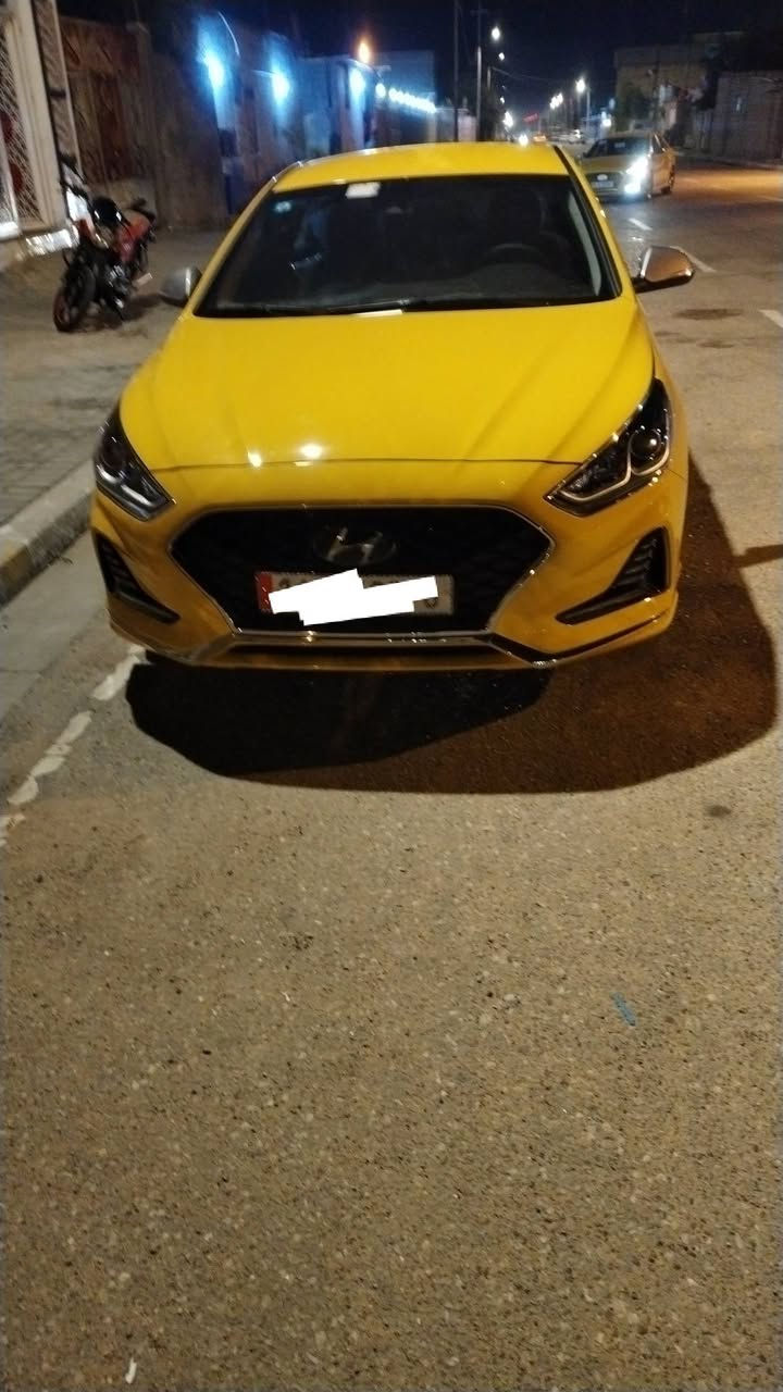 سلام عليكم سوناته للبيع موديل 2023 رقم بصره بسمنه تحويل ثاني يوم سياره توه طالعه من صبغ كفاله عامه فول مواصفات بس ماعده لبصمه اشاير بلمرايه لسعر خاص انه مكلف بلنشر ليحب يتصل ع هذا لرقم :***********
