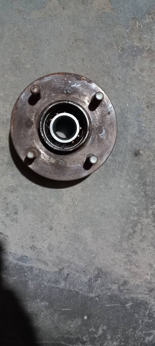 براكيت امامي 
زوج طبلات
زوج فجوج
بولبرن خلفي
صني كوري اصليات


**إذا كنت صاحب هذا الإعلان وتريد حذفه لأي سبب، رجاءا أرسل رسالة إلى الدعم الفني**