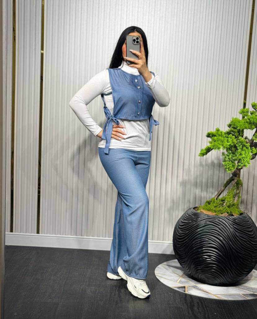 سعر الدرزن 90 ألف🌼
طقم سوت 3 قطع كامل 
قياسات 38-40-42-44-46-48 
متوفر توصيل إلى كافة المحافظات 
متوفر نظام سيريات و درازن حسب الرغبه


**إذا كنت صاحب هذا الإعلان وتريد حذفه لأي سبب، رجاءا أرسل رسالة إلى الدعم الفني**