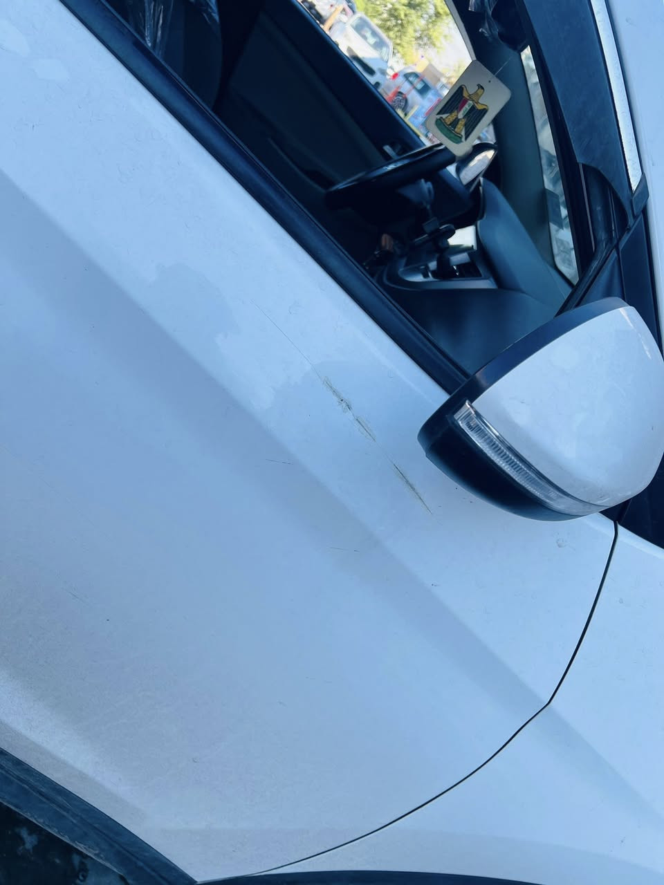 السلام عليكم توسان خليجي موديل 2016 شكل ال18 للبيع بيها قطعتين صبغ والسونار بالمنشور بدون دواخل بدون ايرباك رقم بغداد بأسمي شرط التحويل مواصفات عاديه ماشيه 134 الف كيلو مكاني بغداد السعر 155 وبيها مجال

‭0780 784 7043‬
