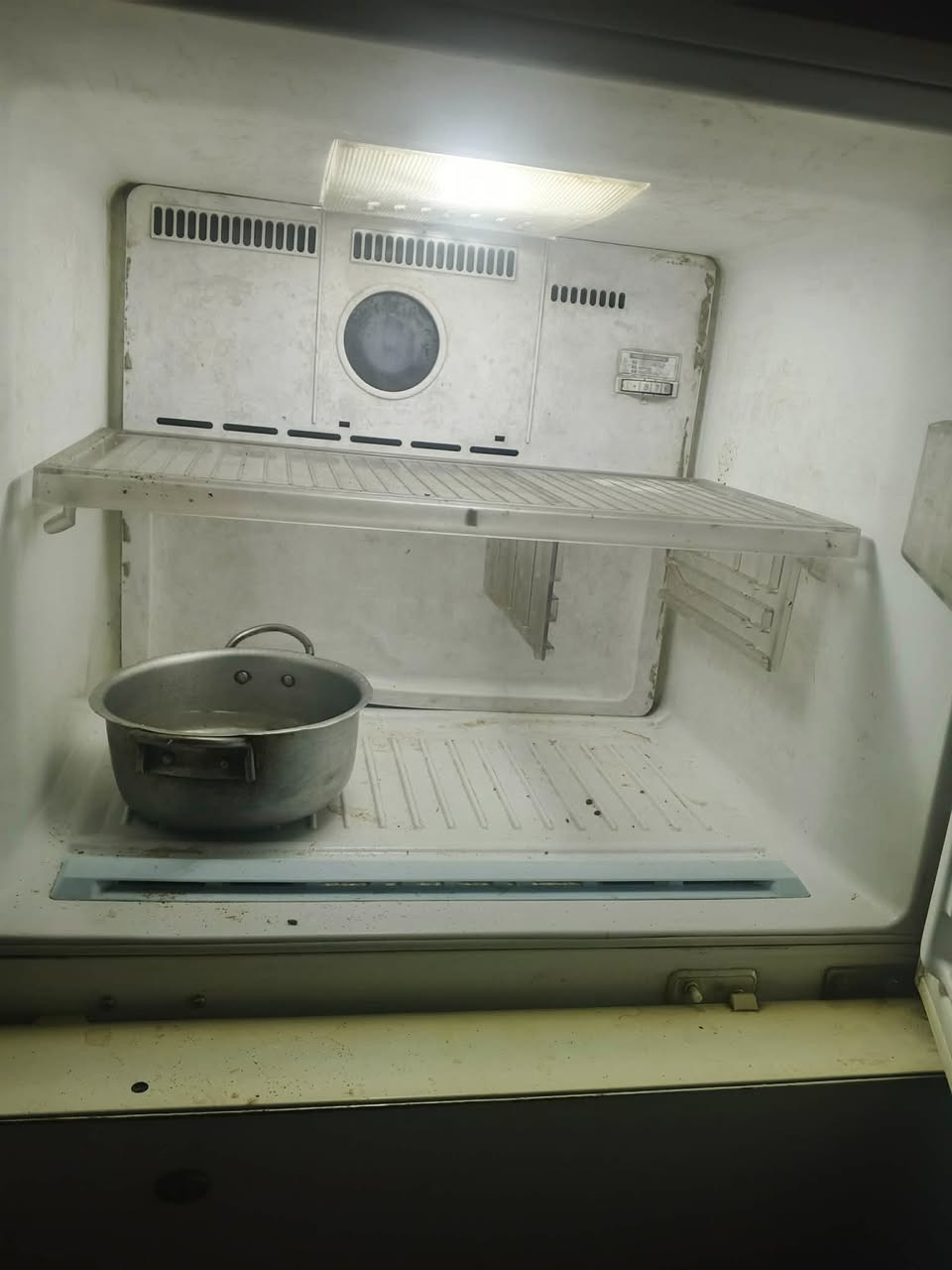 نركيله 25
طبله  والفراش كلهن 35
ثلاجه 150 
ثريه  35
سنك  25
فرشات لثنين جوزي ثنينهن ب15 
ديوان 10مقاعد 250 
العنوان بغداد بسويب


**إذا كنت صاحب هذا الإعلان وتريد حذفه لأي سبب، رجاءا أرسل رسالة إلى الدعم الفني**