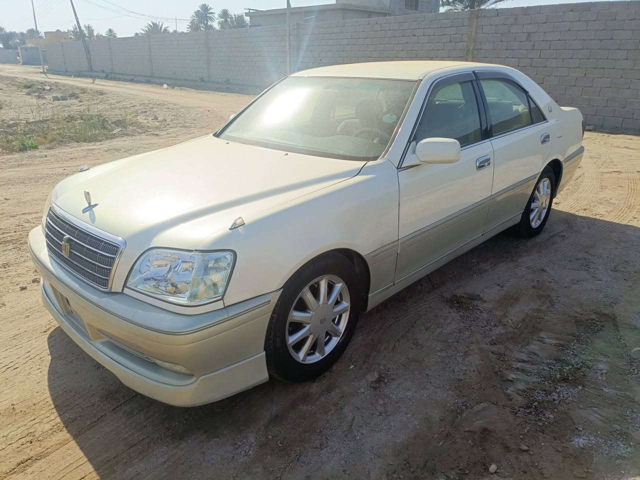 ملكه 2002 ادوات كرستال اصل 
مكفولة كفاله عامه 

بدون صبغ عراق ويابان 

خضراويه جديدهه

دكمتين شاصي 71 

4 كشنات كهرباء 

برده خلفيه 

ويل نجمه 

مكان فلوجه 

سعر 90

***********
