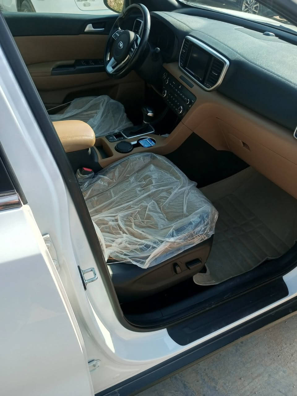 للبيع سبورتج فول مواصفات سيارة كفالة فقط فطر بصيط بل جامة ***********
