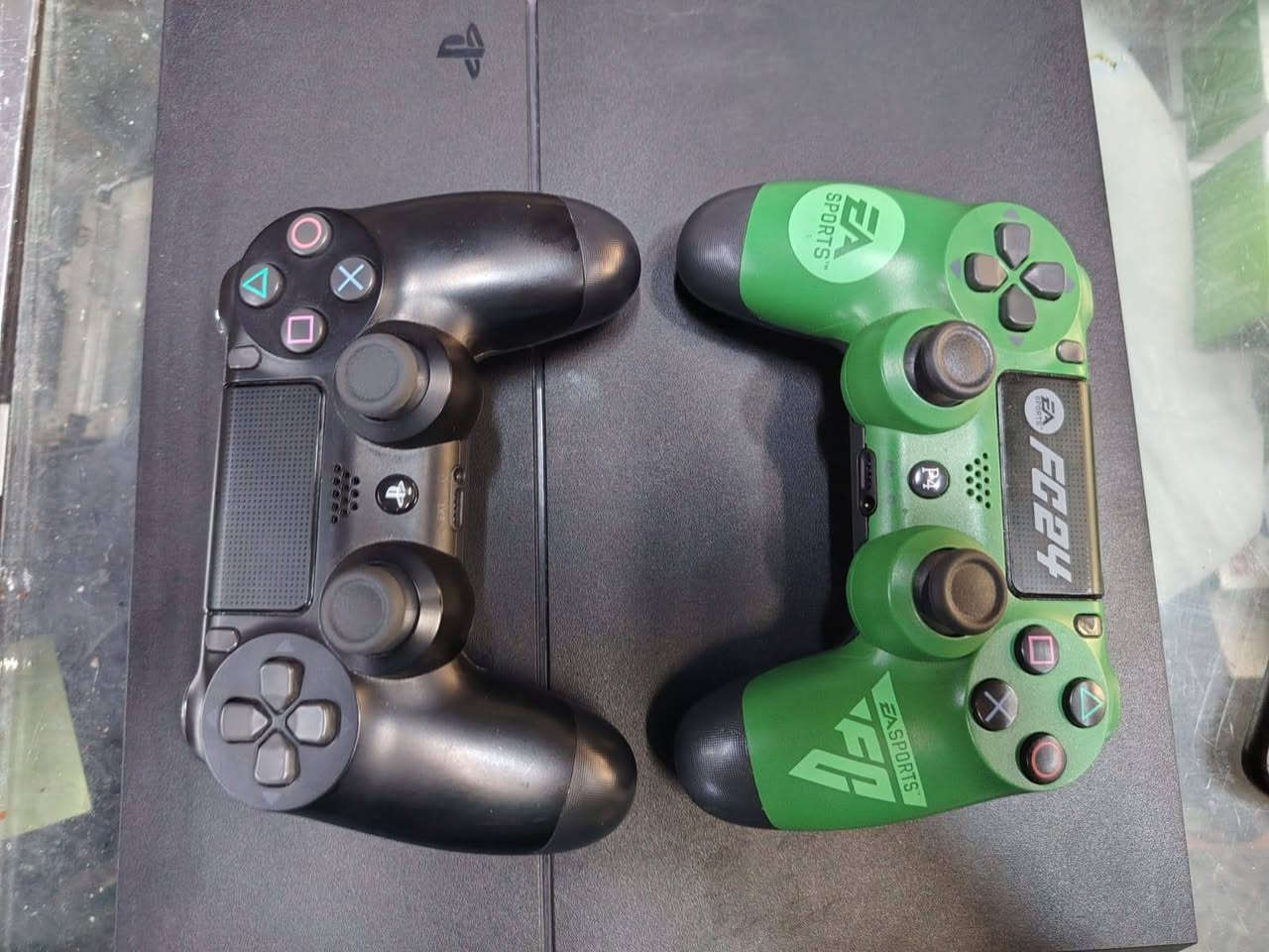 السلام عليكم
جهاز ps4 مهكر نظام 11 ذاكرتو  500 كيكة يجي ويا يدتين يدة أصلية و يدة تجارية للبيع السعر 240 الف و ما بي أي مجال موقع الموصل حيى الزهور مقابيل دورة سيدتي الجميلة عمارة هيلثي قرب مقهى العباسي للاستفسار راسلني ماسنجر


**إذا كنت صاحب هذا الإعلان وتريد حذفه لأي سبب، رجاءا أرسل رسالة إلى الدعم الفني**