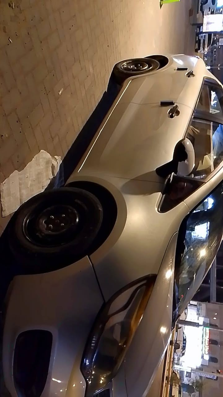 السلام عليكم كيا ريو مديل 15 رقم جديد اربيل سنويه كامله
حداديه جديده سياره حلو مانقصها شي 

السعر 48 السياره أدوات ادوات ادوات 
عنوان  بصره / ***********
