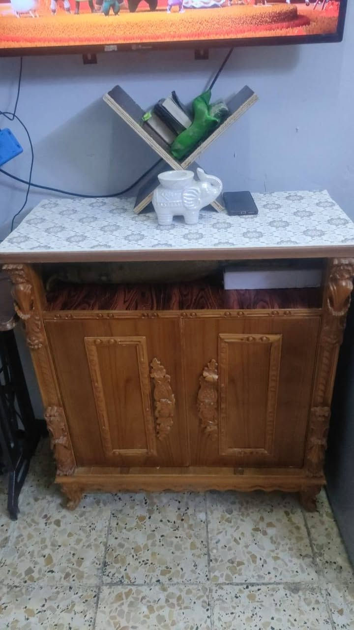 غرفة نوم صاج تزكام داخل وخارج صاج يدات نقش نضافتها ٩٥بلميه عنوان بغداد زعفرانيه للاستفسار عله يوجد واتساب رقم الهاتف ***********
