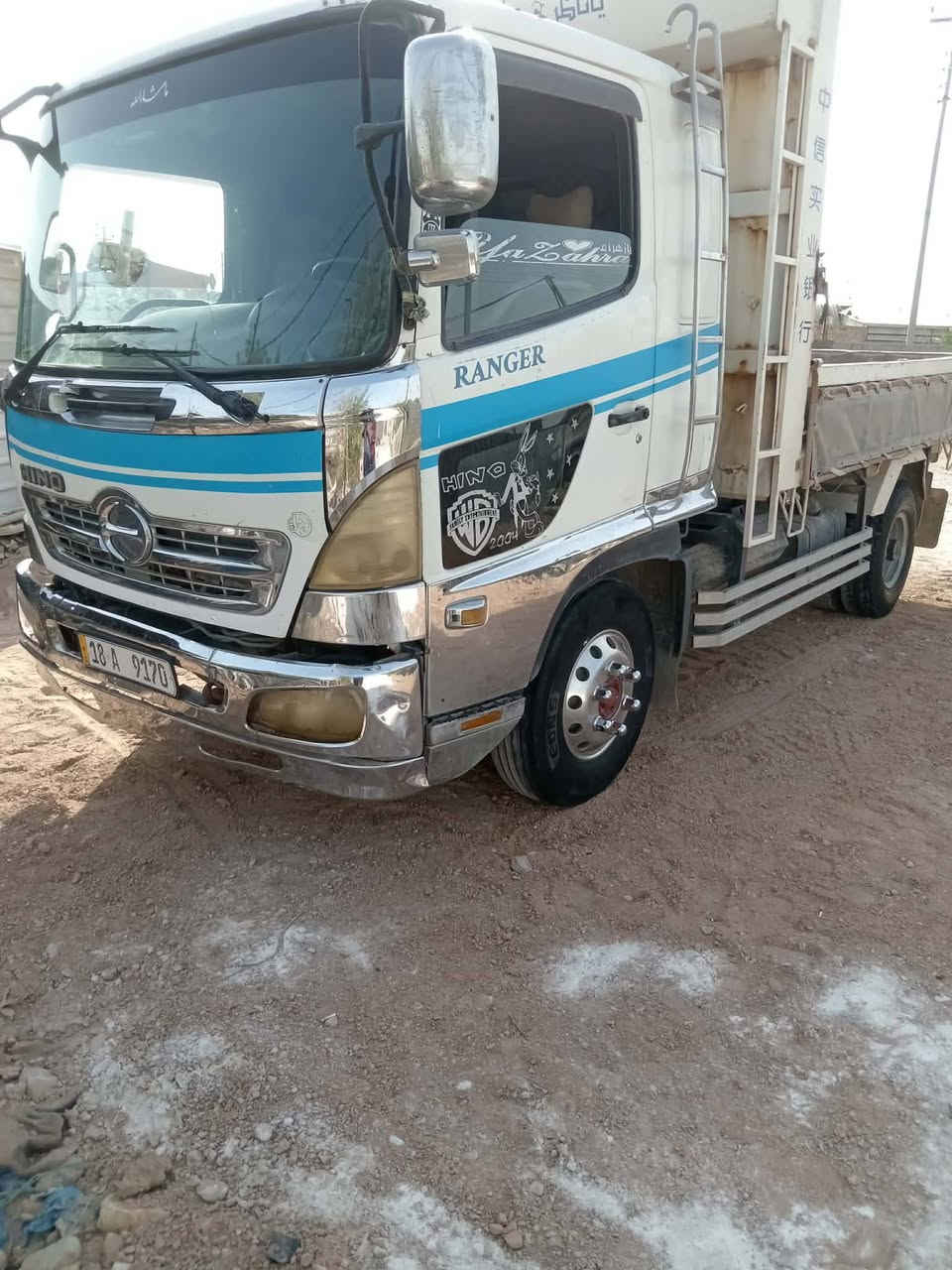 سلام عليكم هينو انگر 4طن شيطان
قماره وربع للبيع السعر 245 وبيها مجال 
مكلف بل نشر.. رقم راعيهه ***********
علي هجام الحساني
