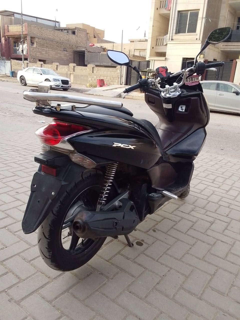 اسلام وعليكم بيسي إكس جيل أول دراجة بلادية من طول للطول حساسات ازدحام حساس استان بريكات كلة شغال مكينة 125دراجة فول نضافة كدامكم السعر 1200وبيهة مجال بصيط كلش بيع مستعجل وين اليدور مال جني مكاني بغداد مدينت الصدر رقمي ***********اخوان لحد يطي سعر بكيفة وبدون امراوس اعتذر
