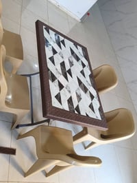 ميز سفرة • ٥ كراسي • درجة اولى
