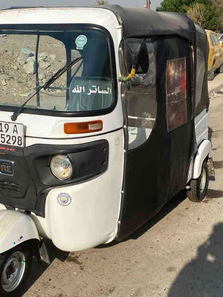 سلام عليكم تكتك البيع مديل21 حلوه وكامله بجهك الشغل مكينه لا تنقيص ولا تبخير  بيه بس لغد الأيسر مرشوش شي قليل مرقمه رقم وسنويه بسمي هزة جديدة داخله تحويل ثاني يوم السعر7/400 مكاني بغداد جسرديالى القديم رقمي ***********
