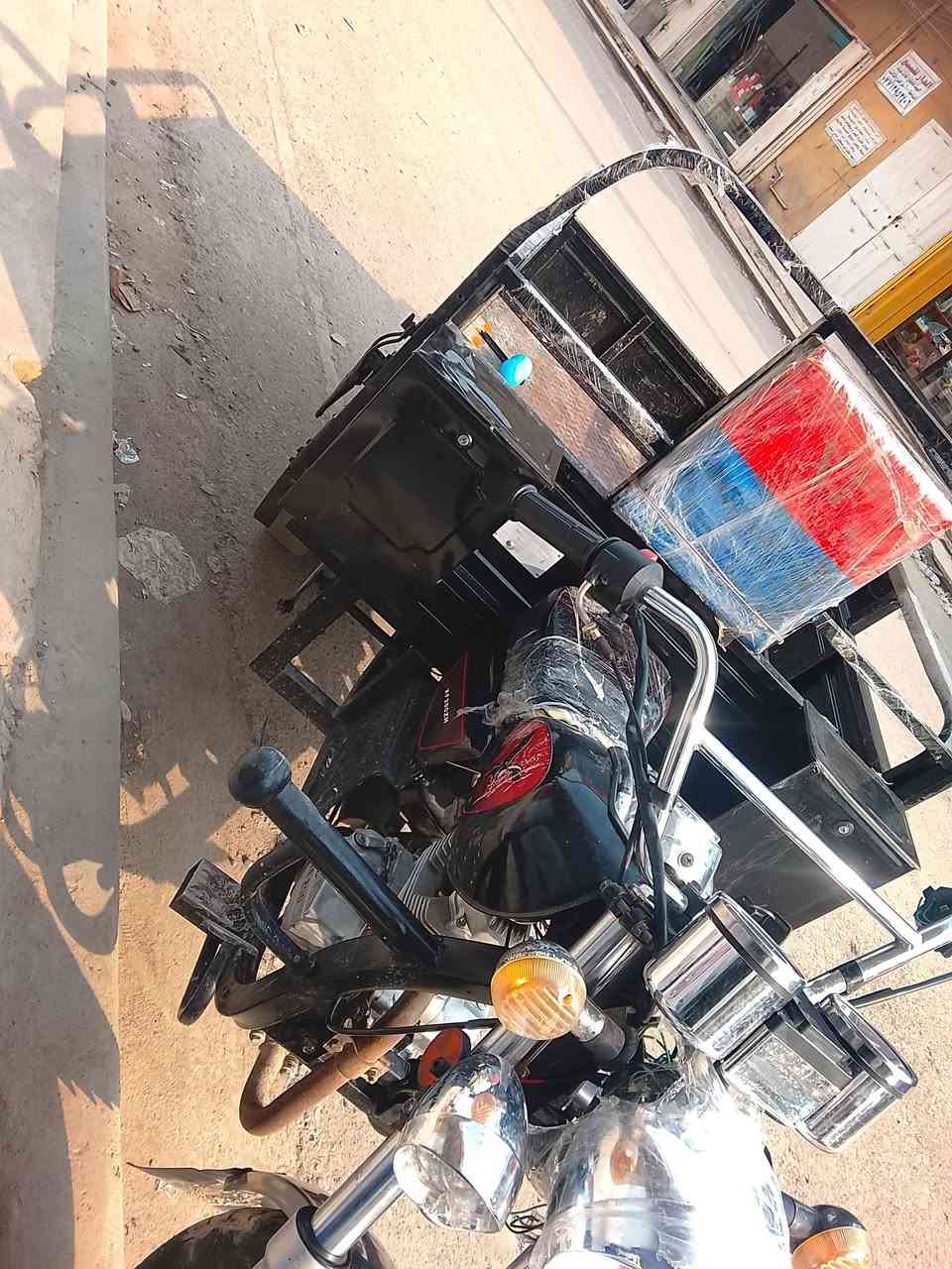 سلام عليكم ستوته صقر موديل 2025 ابلاديه لاصبغ وله لحيم كهربائيات كله جديد البارحه شديتهن هنه ودشبول ضفيره جديه نكره سلف جاهزه لآخر حبايه كفاله عامه جديده مكاني بغداد زعفرانيه سعر 2000 وبيه مجال 
***********
