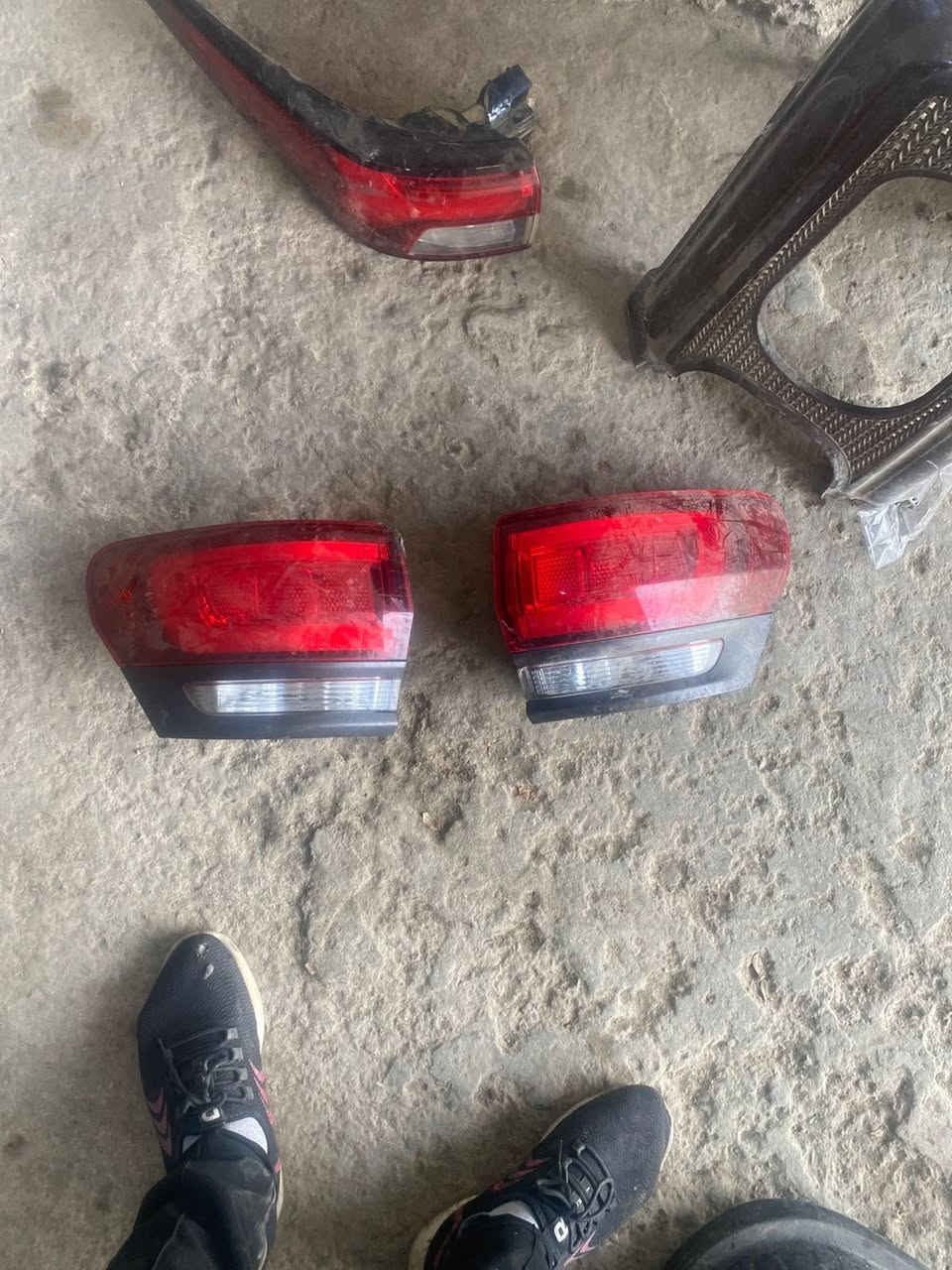 غراض جيب بك لايت نضيف 2020
مكينه و يده باب خلفيه 2024
مكان بغداد رقم ***********
