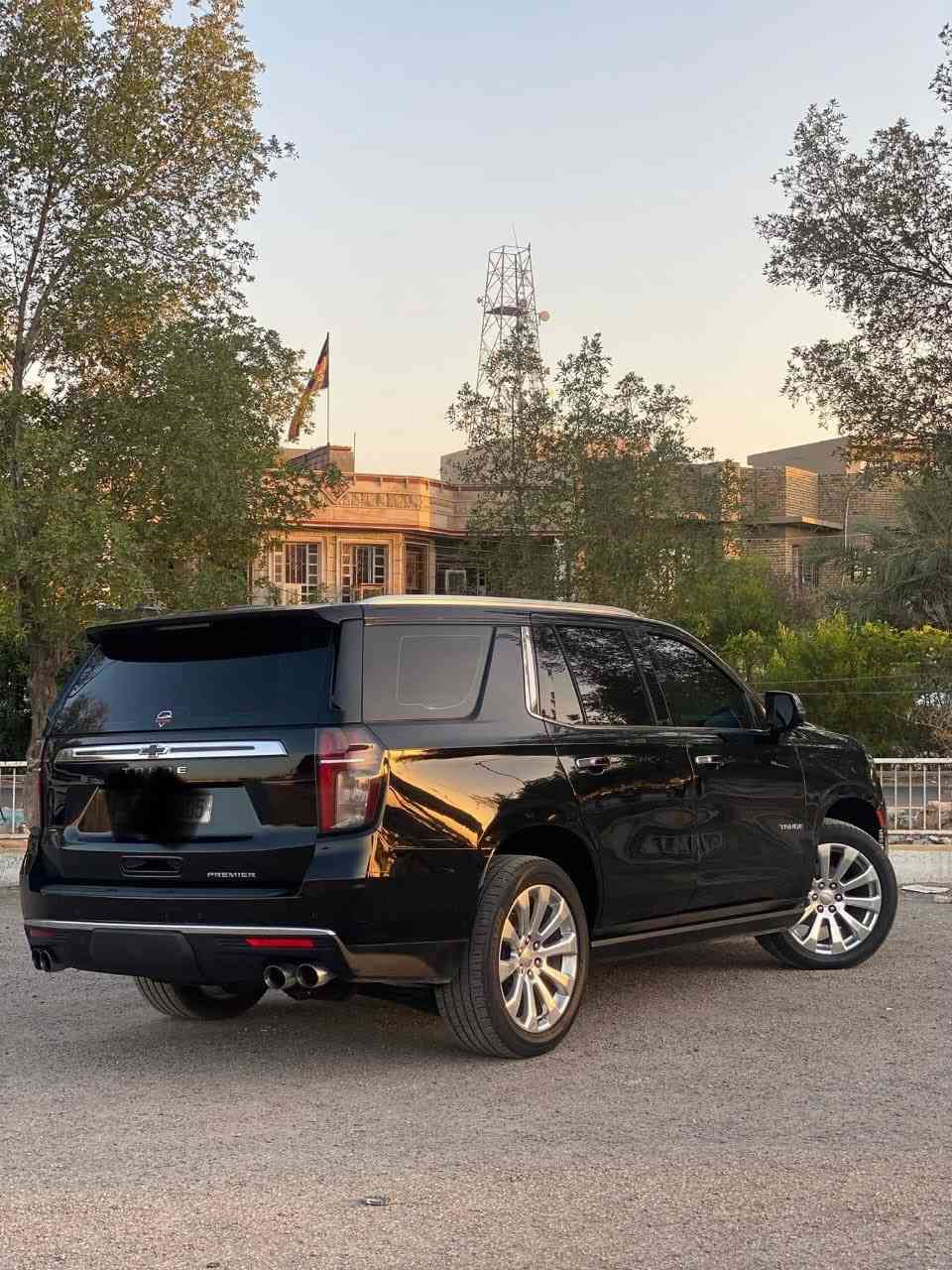 تاهو موديل 2021( بــريــميــر  ) خليحي اعلى مواصفات  
حالة السيارة ممتازه صيانه 100% 
‎المواصفات:
‎فول مواصفات V 5.3 محرك
‎سلايد (فتحة قمارة)
‎كراسي جلد 
‎كراسي كهرباء
‎كراسي خزن(ميموري)
‎كراسي تدفئة+تبريد
‎كراسي خلفيه كهرباء
‎كراسي خلفيه تدفئة
‎تبريد خلفي شاشه
‎شحن الهاتف لاسلكياً
‎ وبعد بيهه موصفات 
السياره بيه بس رش من جهه السدر
وباقي كفاله عامل 
السعر اتصل وبيك خير وتتدلل
***********
المكان ناصريه
