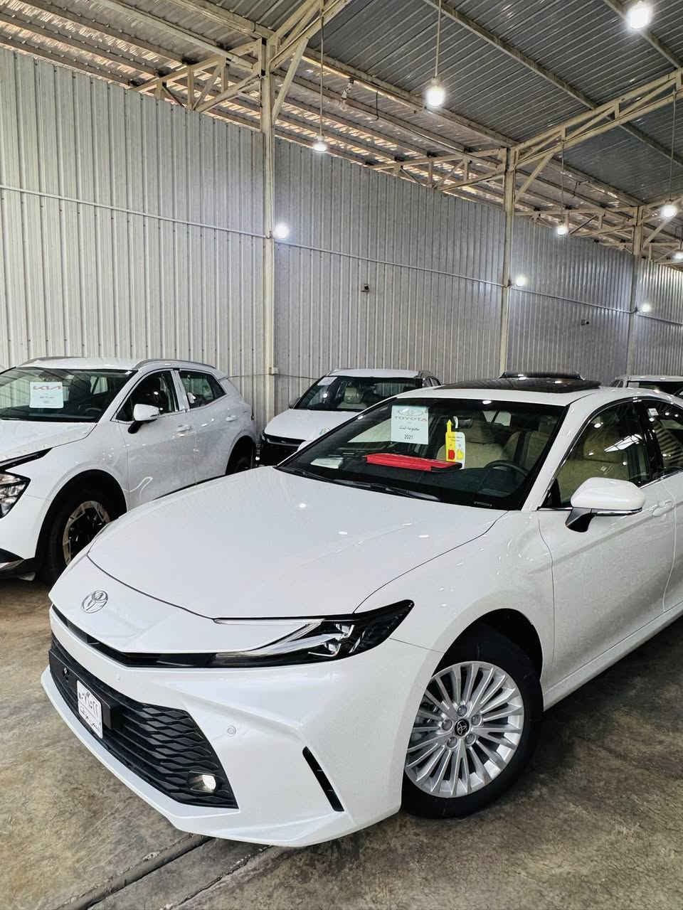 👑🔥 مجموعة الملك لتجارة السيارات الحديثة 🔥👑═══
🚗نوفر لكم افضل العروض المناسبه للزبائن الكرام 🚗

          🔥✅الاسعار حتكون نار ومرقم بغداد✅🔥 
 
✅🚗Toyota Camry ￼2025

💥 محرك 2500cc بانزين
💥 أداء ناعم وثبات عالي
🔥السياره خاضعه للضمان الصيانه سنتين و 40 الف كيلو 
🎁 8 تبديلات دهن مجانية
🎁 8 فلاتر مجانية
🚋____________ 

✨ المواصفات الفخمة ✨
✔️سلايد روف + كرسي كهرباء 
✔️ تشغيل بصمة
✔️ دخول ذكي
✔️ شاشة حديثة كبيرة
✔️ كامرة خلفية
✔️ حساسات أمامية وخلفية
✔️ مثبت سرعة
✔️ تحكم كامل بالدركسون
✔️ مكيف ثلج قوي جداً ❄️
✔️ إنارة LED حديثة
✔️ جنوط رياضية
✔️ داخلية فخمة ومريحة
✔️ عزل ممتاز وهدوء أثناء القيادة

━━━━━━━━━━━━━━━━━━

🔥 السيارة جاهزة للتسليم الفوري
🔥 الاسعار مع الرقم بغداد 

الاسفسار الاتصال ع الارقام التاليه 

☎️0771 4008006

☎️0772 816 0899

☎️0772 821 1475

العنوان :•⬅️بغداد ⬅️الكريعات ⬅️نهايه شارع المعارض 

👑 مجموعة الملك 👑
ثقة • فخامة • أسعار نار 🔥
╚══════════
