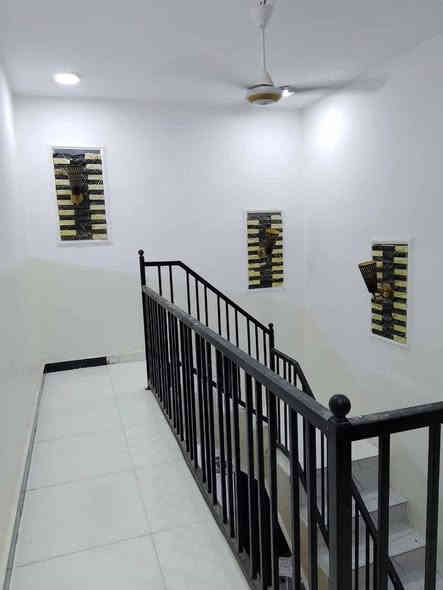 سلام عليكم
يعلن مكتب البارون للعقار
دار للبيع طابقين مساحه ١٠٠متر طابو زراعي سند ٢٥
عنوان ورديه خارج منطقه ابو الكير
بيت حديث قريب ع شارع
سعر ٥٨مليون بيه مجال 
استفسار مكتب البارون
***********يوسف المرشدي
