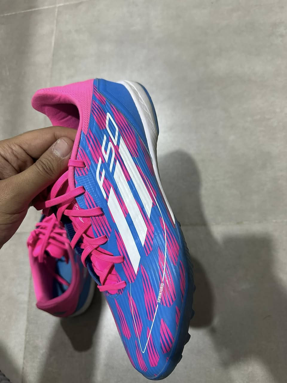 سلام عليكم
حذاء  اديداس f50 تارتان اصلي قياس ٤٥ وثلث طول القدم 29 cm


**إذا كنت صاحب هذا الإعلان وتريد حذفه لأي سبب، رجاءا أرسل رسالة إلى الدعم الفني**
