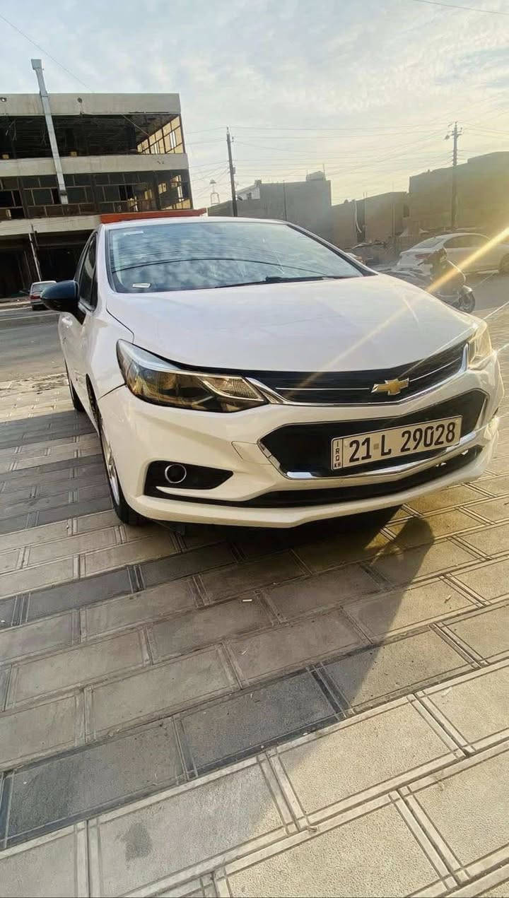 Chevy cruz 2018

ماشية 114 الف 

بيه فقط جاملغ عكس السائق

مواصفات LT

سيارة جاهزة ومابيه نقص 

كير ومكينة مكفولات برغي ممفتوح بيه 

رقم سليمانية باسمي رقم وسنوية جدد الدولي 
السعر 100 وبيه مجال 

مكاني السيدية ***********
