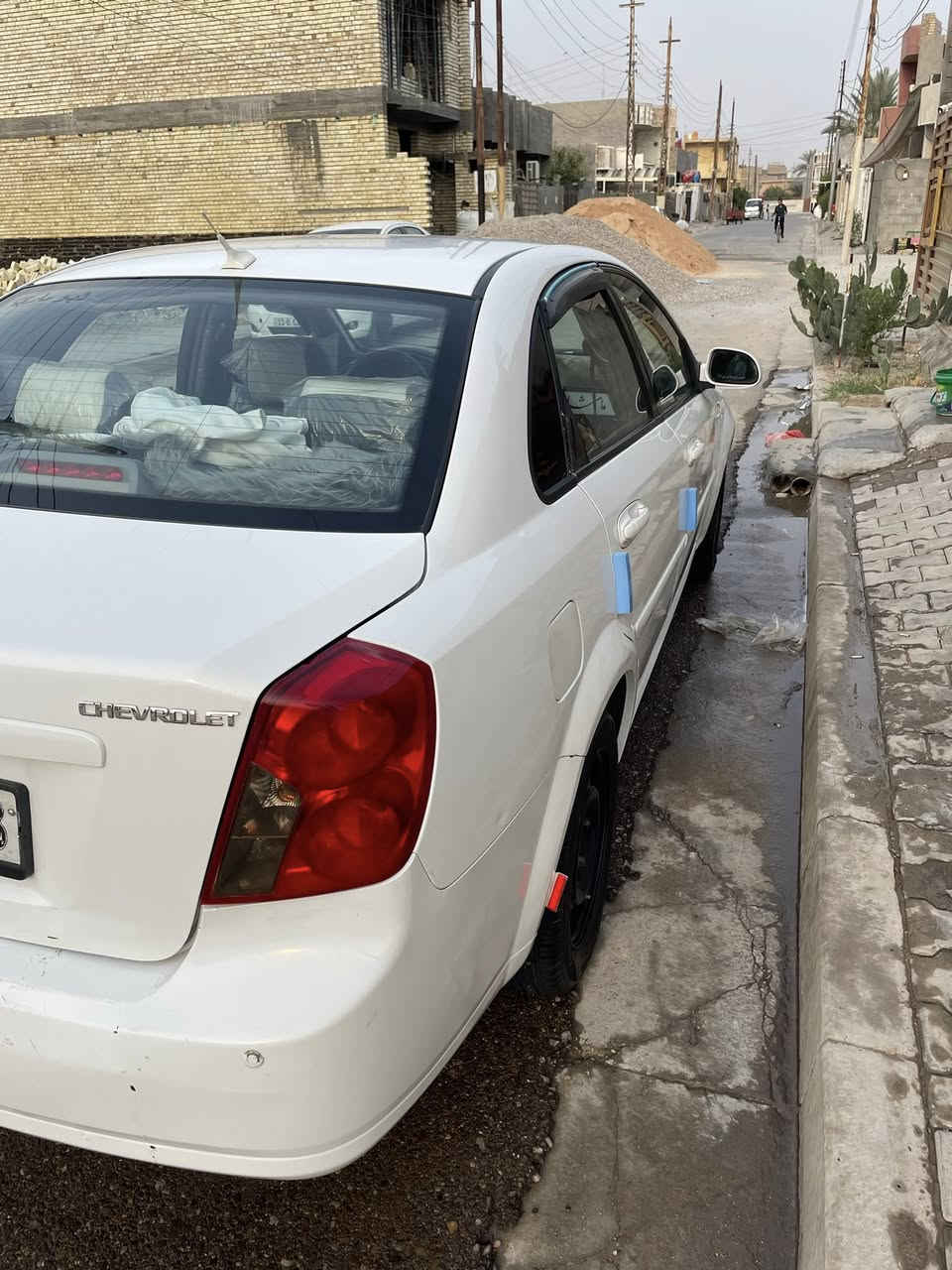 السلام عليكم اخوتي العزاز
اول شي نصلي على محمد وآل بيته الأطهار 
سياره شوفرليت اوبترا موديل 2011 محرك 1600 
السياره نضيفه بنسبة80% وجاهزه من كلشي صدر كامل خلفي وأمامي وتخم تاير جديد تبريد ويا طكت السويچ ومعروف تبريد الاوبترا بالصيف الجنايه يعرفونه وتدفئه هم كذالك ومحرك مكفول من تنقيص وتبخير والگير هم مكفول كفاله عامه والسياره نضيفه وما مشتغله مال بيت وتجي بعينك وتشوف..

مكاني بغداد اليوسفيه
السعر خاص  
للاستفسار الاتصال ع الرقم *********** تريد واتساب هم بي
