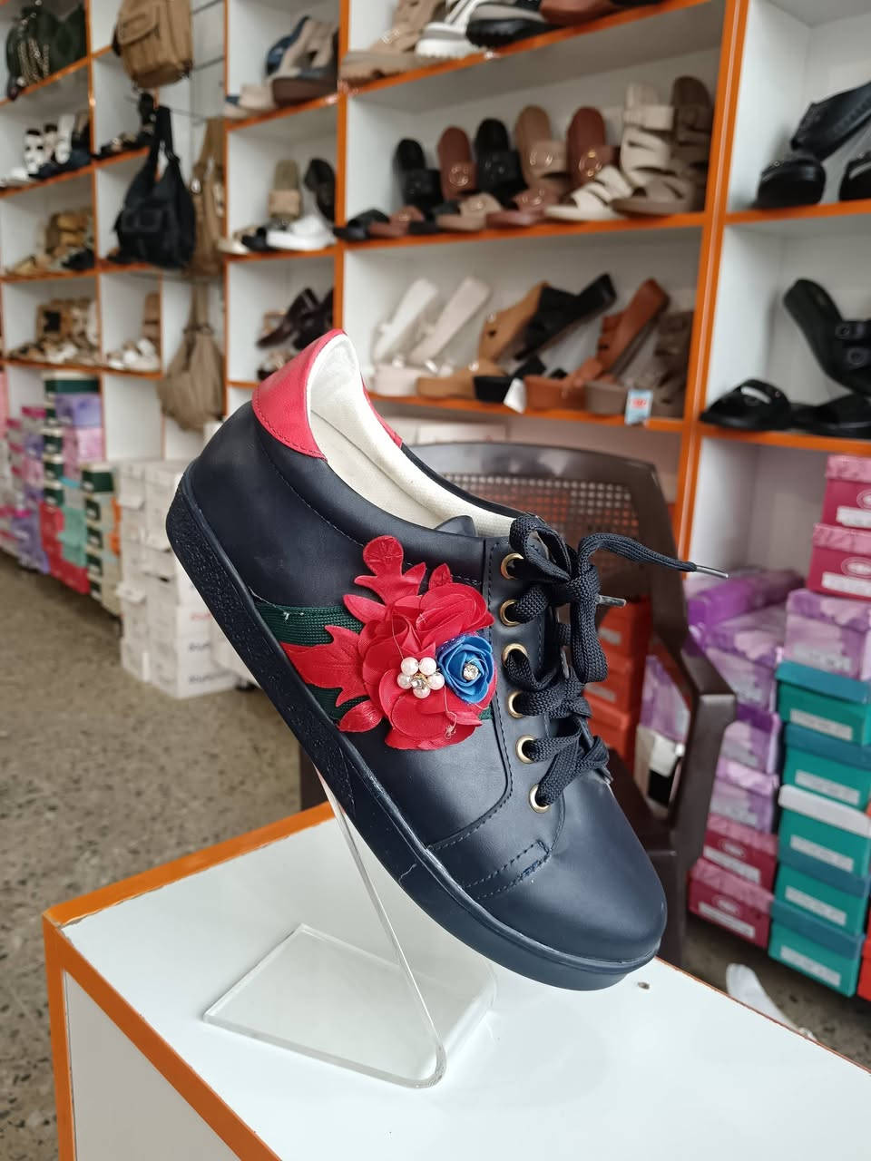 عروض الكنز للاحذيه والحقائب النسائيه
تران شوز بناتي نسائي
سعر القطعه 3الف
سعر القطعتين 5الف وثلاثه هديه وكميه محدوده
العنوان الأنبار قضاء هيت مقابيل بلديه هيت الجديده مباشر الاستفسار *********** وكُل الهلا بيكم#الانبار_قضاء_هيت
