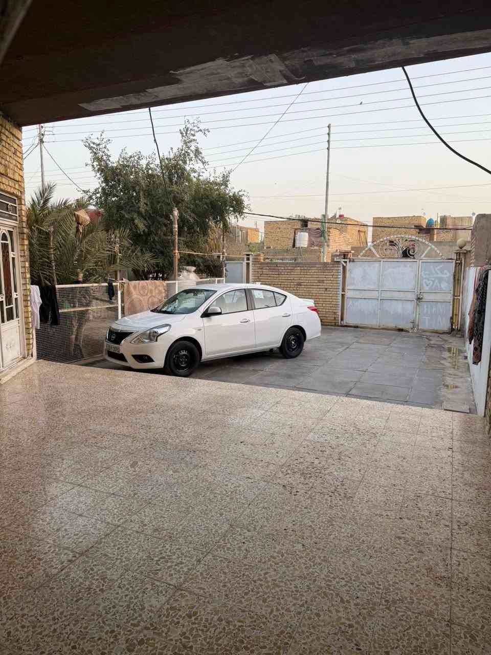 بسم الله توكلنا على الله
دار للبيع سند 25 
مساحه450متر
بناء حديث طابوك عكاده استقبال ومطبخ وصاله وغرفتين وصحيات ومناور 
العنوان بستان دور النفط بصف مخازن العنتاكي البيت  جاهز للسكن/
الاستفسار اتصال او واتساب 
***********
***********
