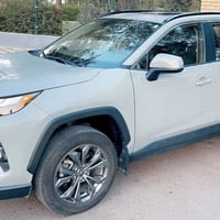 راف فور XLE • ٢٠٢٢ • دفع رباعي