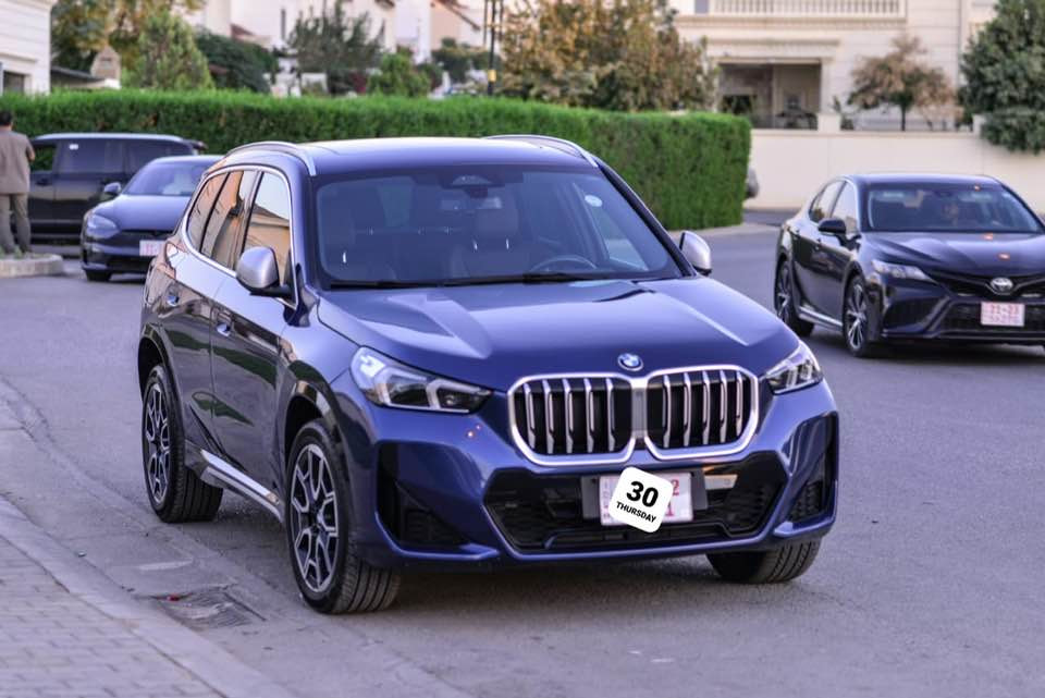 BMW X1 2023
Xdrive 28 i
ماشية ٢٠ الف 
 بدون ايرباك
فول  مواصفات  ١/١

٢٨٨ ورقه
*********** واتساب
