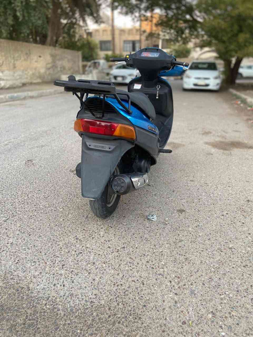 السلام عليكم✋
دراجه سازوكي فكستر الدراجه خير من الله مثل ماموضح بلصور وبعد انضف 
دراجه بيهه شغلتين بس واير كيلو متر مكطوع وكابريتر تعبانه دراجه نكره بكل وكت بس من تعبر سرعه 40 تكطع بيهه خمده سعرهه650وبيهه مجال بسيط دراجه منفيسهه موجود ومكاتبه هم موجوده 
*********** متوفر واتساب🌿
