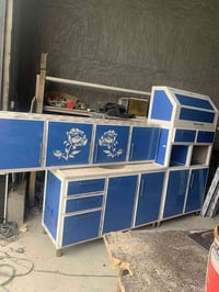 سنك متر ونص مرمر وعاموديه متر وملحق مترتين  السعر 300 الف  توصيل موجود...