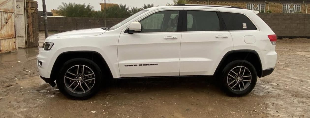 السلام عليكم للبيع جيب لأريدو 2018 مكفوله السعر 275 وبيها مجال الاتصال ع الرقم ***********
