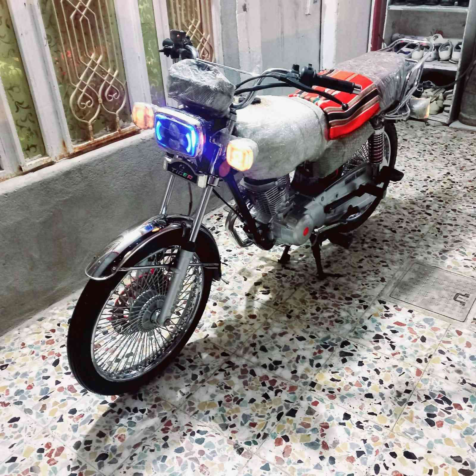 تايكر 7اوراق ماناقصها شي  موديل 23سعرها 700وبيها مجال قليل


**إذا كنت صاحب هذا الإعلان وتريد حذفه لأي سبب، رجاءا أرسل رسالة إلى الدعم الفني**