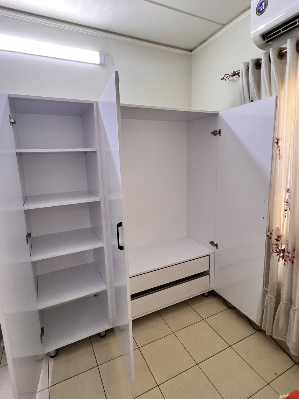 ‎من اعمالنا💜
غرفه ا
‌‎يمكن تغيير القياس واللون حسب الطلب 
‌‎الإنتاج عراقي 
‌‎التنفيذ شرط المتانة💪وفنش عالي👌

‌‎*للحجز يرجى مراسلتنا على الخاص 
‌‎*مدة التجهيز ٤ الى ٧ ايام بعد تثبيت الحجز 
‌‎* يتم تجهيز الطلب بعد تثبيت الحجز
‌‎*بالإمكان تنسيق الالوان وتوحيدها لميز البلازما والطبلات الوسطية والجانبية والجزامات 
‌‎*جميع الموديلات المعروضة (((((((((((((((((((((((يتم انتاجها في معملنا الخاص وليس اثاث جاهز )))))))))))
‌‎* جميع المواد المستعملة بالإنتاج نوعية درجة اولى ومتانة عالية
 الستفسار واتساب ***********
