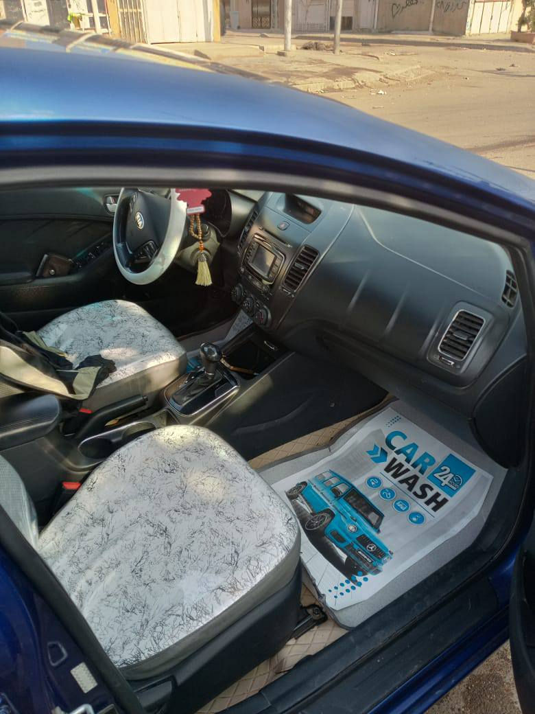 السلام عليكم فورتي موديل 2017 امريكي حادثها جاملغ. بنيد لا واصل لعد ولا شاصي رقم بغداد بسمنه تحويل ثاني يوم محرك 1800 دوش دوشمه عام برغي ما بيها نقص السياره السعر 118 وبيها مجال مكاني الشعب ***********
