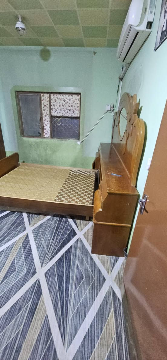 غرفة نوم صاج +معرض للبيع للستفسار الاتصال *********** واتساب
