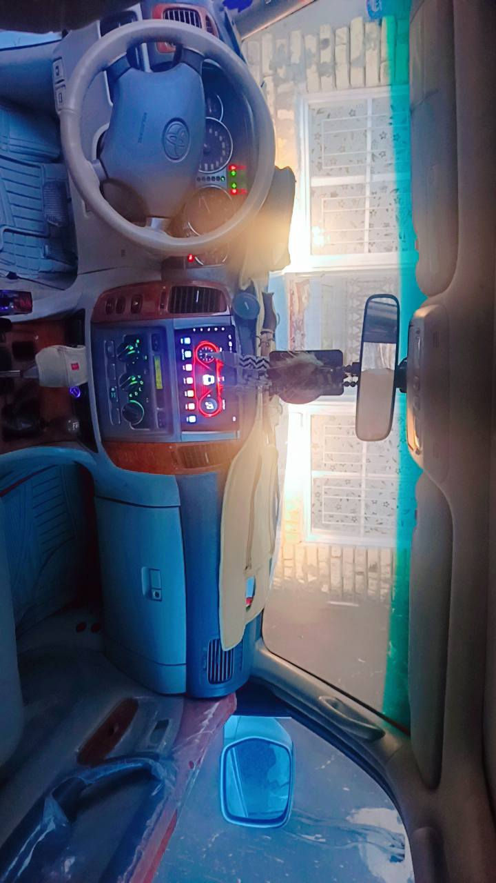 السلام عليكم ورحمة الله
لاند كروزر فول مواصفات موديل 2006 
 السياره مكينه وگير مكفولات رقم اربيل سنويه ماساقطه تريد وكاله تريد مداور السياره بيه بلا جاملغ الايمن هاي بالصوره طخه
مكان السياره النجف الاشرف

(مكلف بل نشر )
***********
