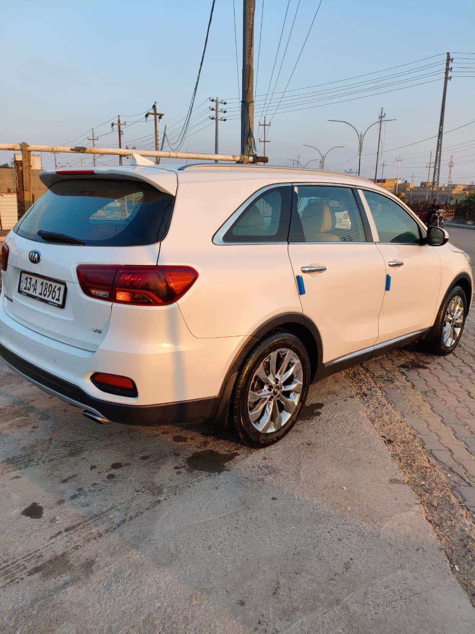 السلام عليكم سورنتو2020مكفوله ماعدا شبر بارد بل الباب الأيمن السعر ٢٦٥ /***********
