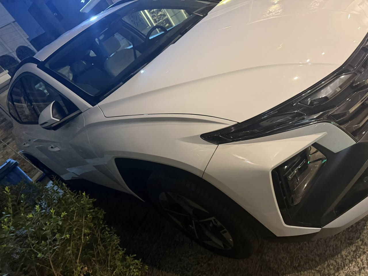 هيونداي توسان 2025 فخامة مختلفة 🌙
🚗 المواصفات:
🔹 محرك بنزين 4 سلندر 2000 سي سي
🔹 ناقل حركة أوتوماتيك ناعم واقتصادي
🔹 تصميم أنيق بطابع رياضي
🔹 مقاعد كهربائية مريحة
🔹 شاشة لمس كبيرة تدعم Apple CarPlay & Android Auto
🔹 كاميرا خلفية + حساسات ركن
🔹 تشغيل بصمة
🔹 إضاءة LED أمامية وخلفية
🔹 ويل كب ألمنيوم قياس 19
🔹 تكييف أوتوماتيك قوي
🔹 أنظمة أمان متكاملة (ABS – ESP – وسائد هوائية)
مكاني بغداد السيدية 
***********
