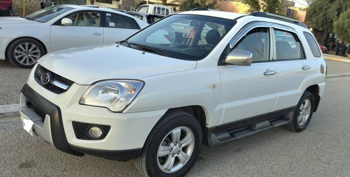 السلام عليكم ورحمة الله وبركاته
#للبيع_كيا_سبورتج_خليجي موديل ٢٠٠٩ رقم انبار صبغ قطعة وقطعة كلير بدون دواخل اثر شخط السيارة جاهزه الحمدلله محرك اربع سلندر ٢٠٠٠ كير اوتو تبريد شغال تدفئة كشنات حساسات خلفية
#السعر ( ١١٥ ) $ 
#مكاني الانبار / هيت للاستفسار ***********
