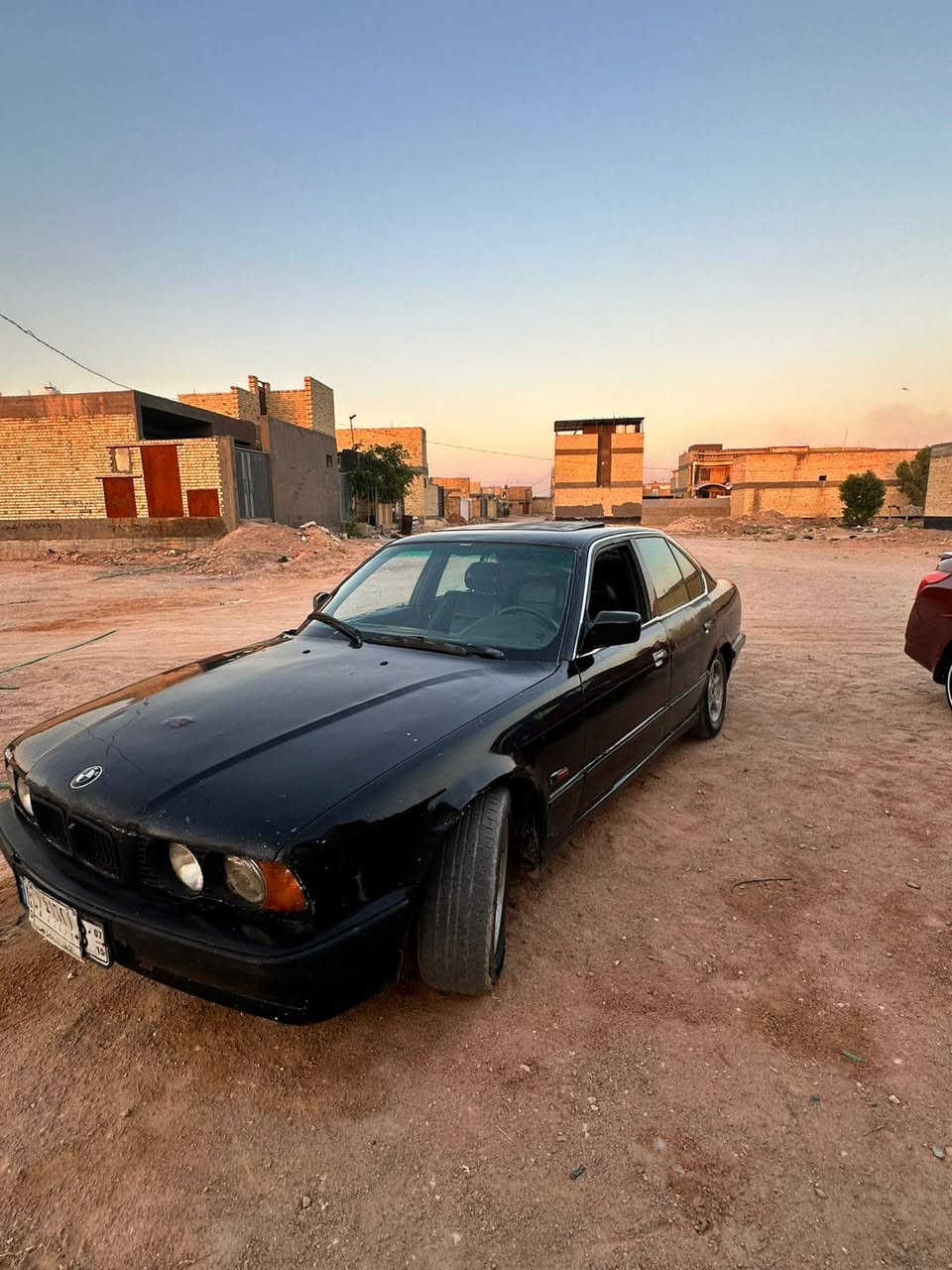 السلام عليكم بي ام 535
موديل 1991
مكينه 30مفتوح لا تنقيص ولا تبخير
كير عادي 
كشنات كهرباء 
مال تعمير  مكانهه نجف 
ترهم بيع ومراوس حسب القناعه
*********** واتساب
