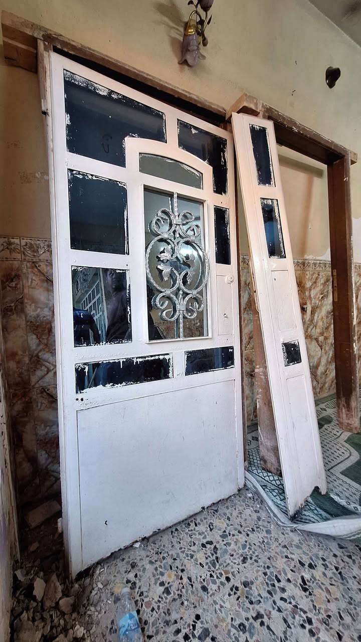 للبيع شبابيك ٢ و باب عدد ٢
الباب طول ٢ متر وربع والشباك عرض ٢ ونص


**إذا كنت صاحب هذا الإعلان وتريد حذفه لأي سبب، رجاءا أرسل رسالة إلى الدعم الفني**